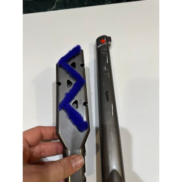 Genuine Dyson 966451-02 Vacuum Carbon Fiber Reach Under Flexi-Crevice Tool - Picture 2 of 9